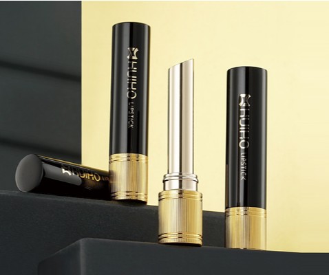 Om Color Cosmetics Packaging